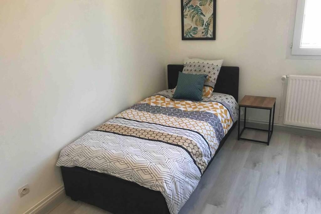 La Maison De Ville - 4 Chambres, 2 Sdb, Terrasse Et Garage - 90M2 Везуль Экстерьер фото